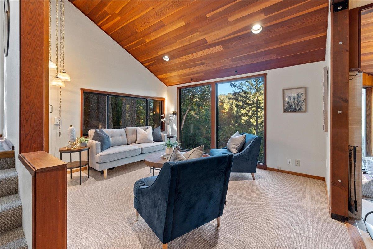 22163 Miller Ridge Road