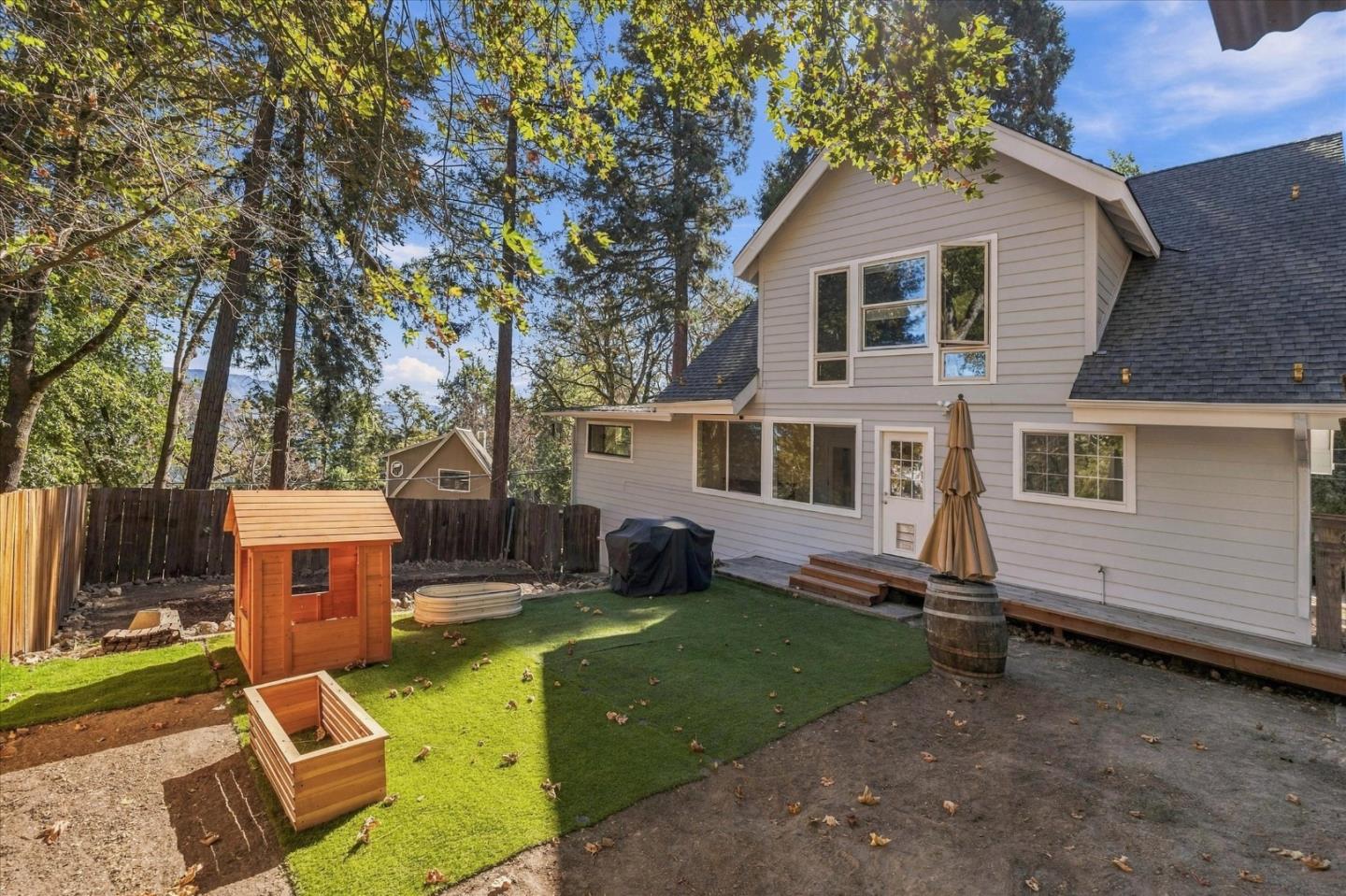 18143 Gloria CT