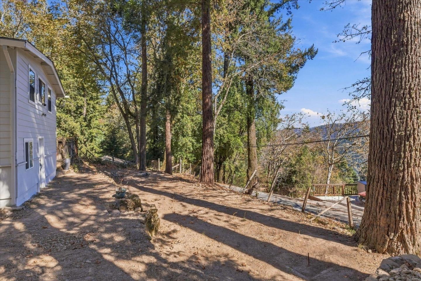 18143 Gloria CT