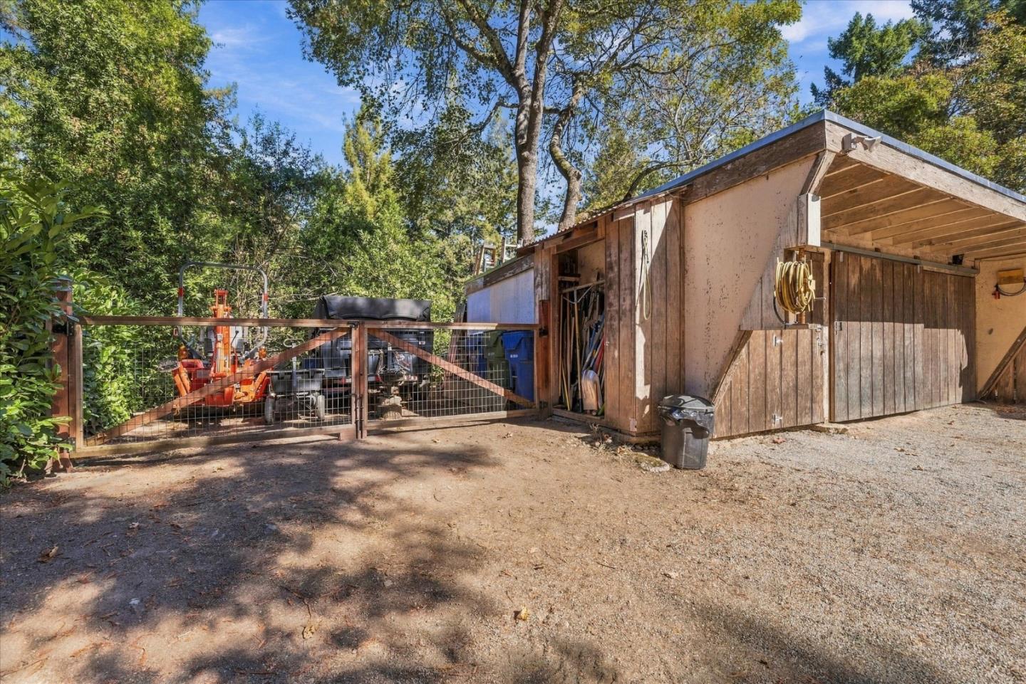 18143 Gloria CT