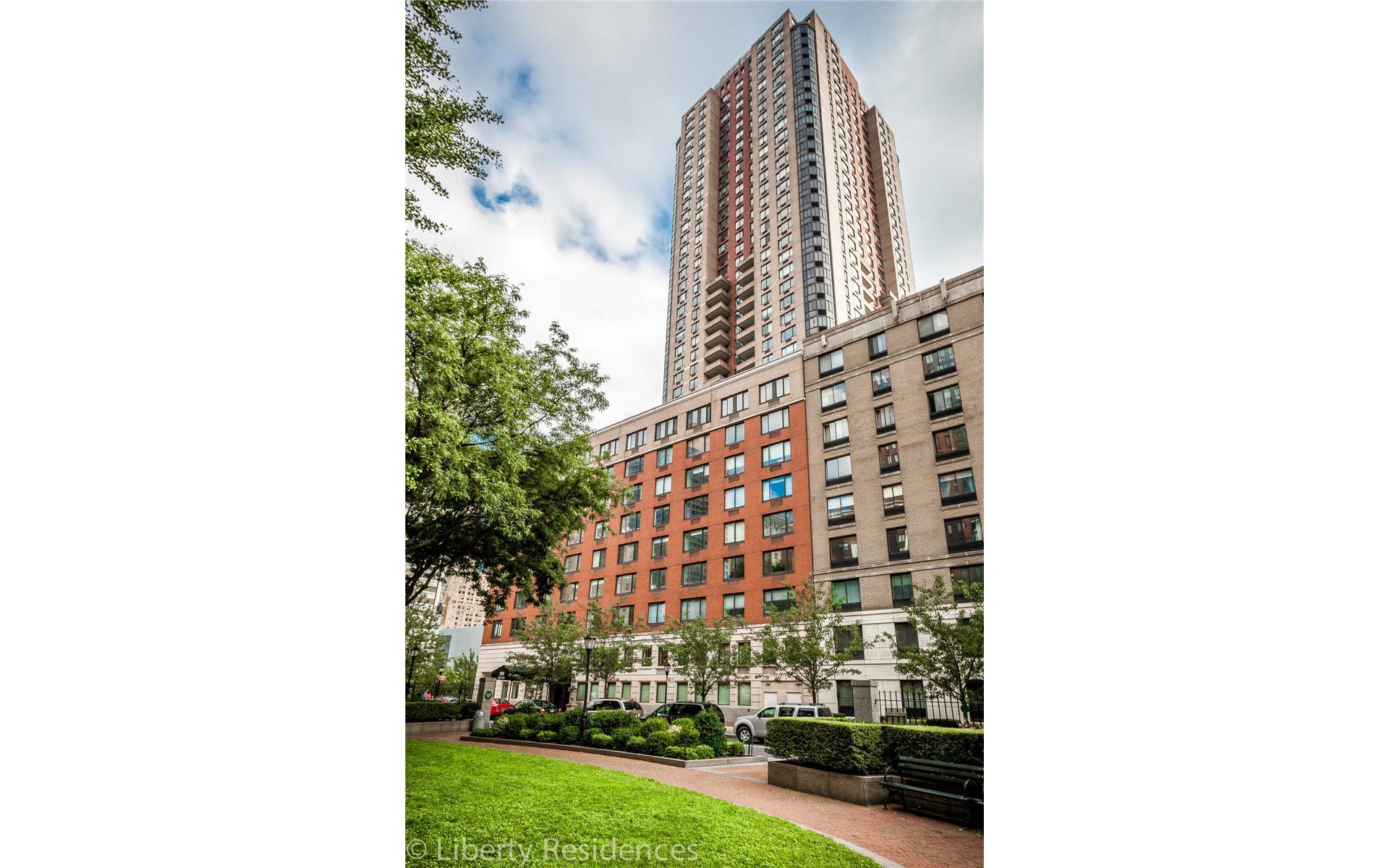 200 RECTOR Place 27H