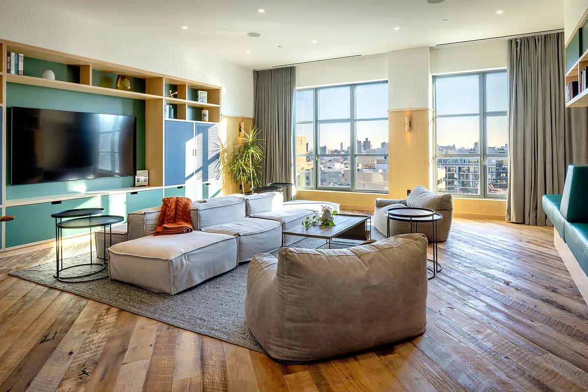 85 JAY Street 20FFRONT