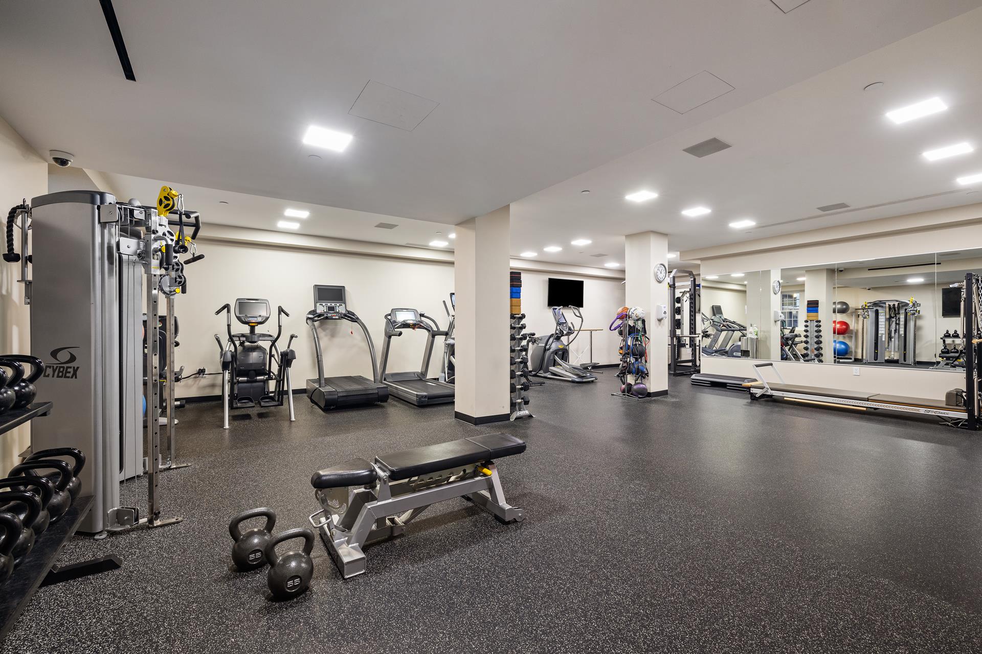 11 E 68TH Street 7CE