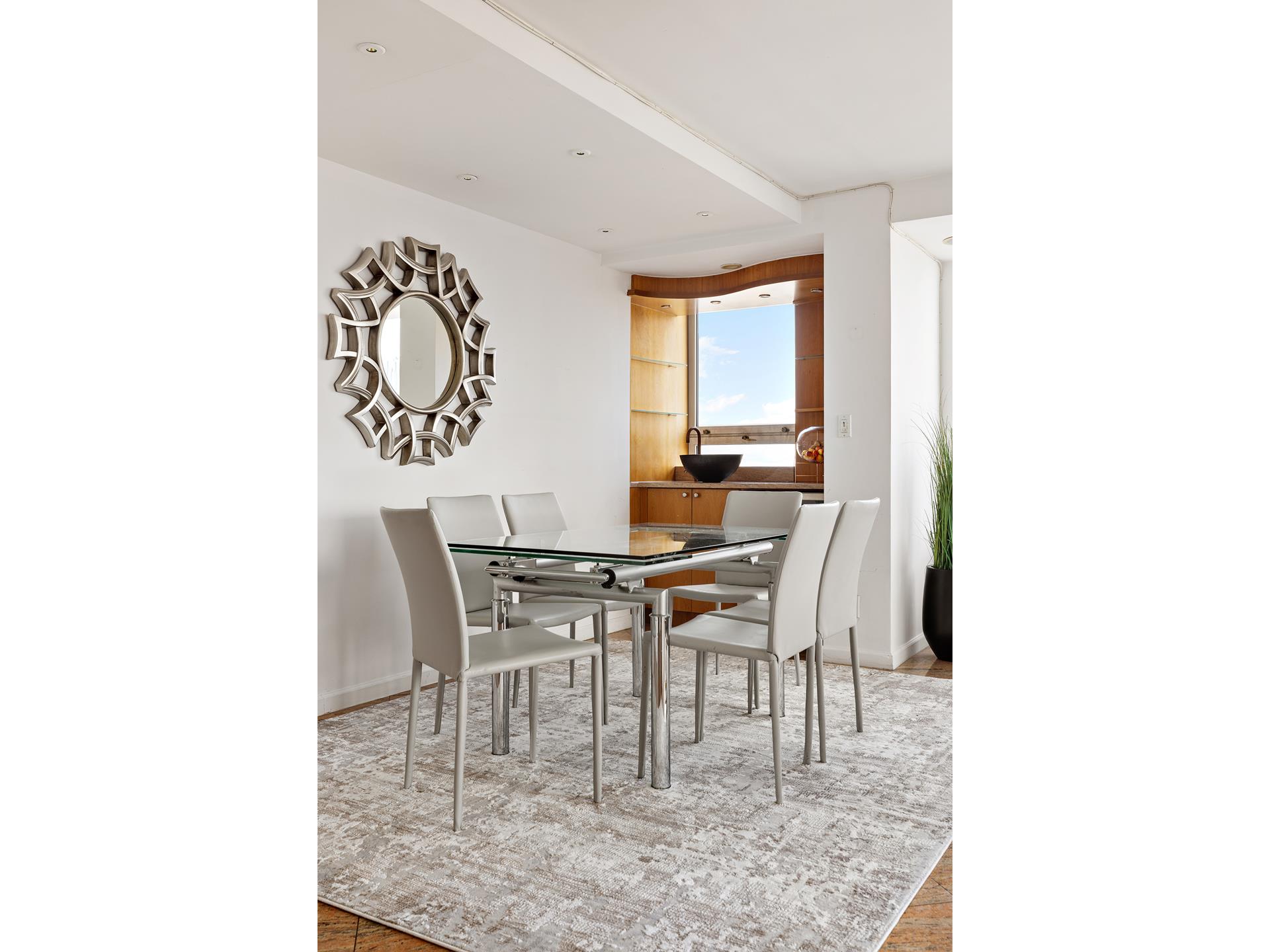 404 E 79TH Street 28FG