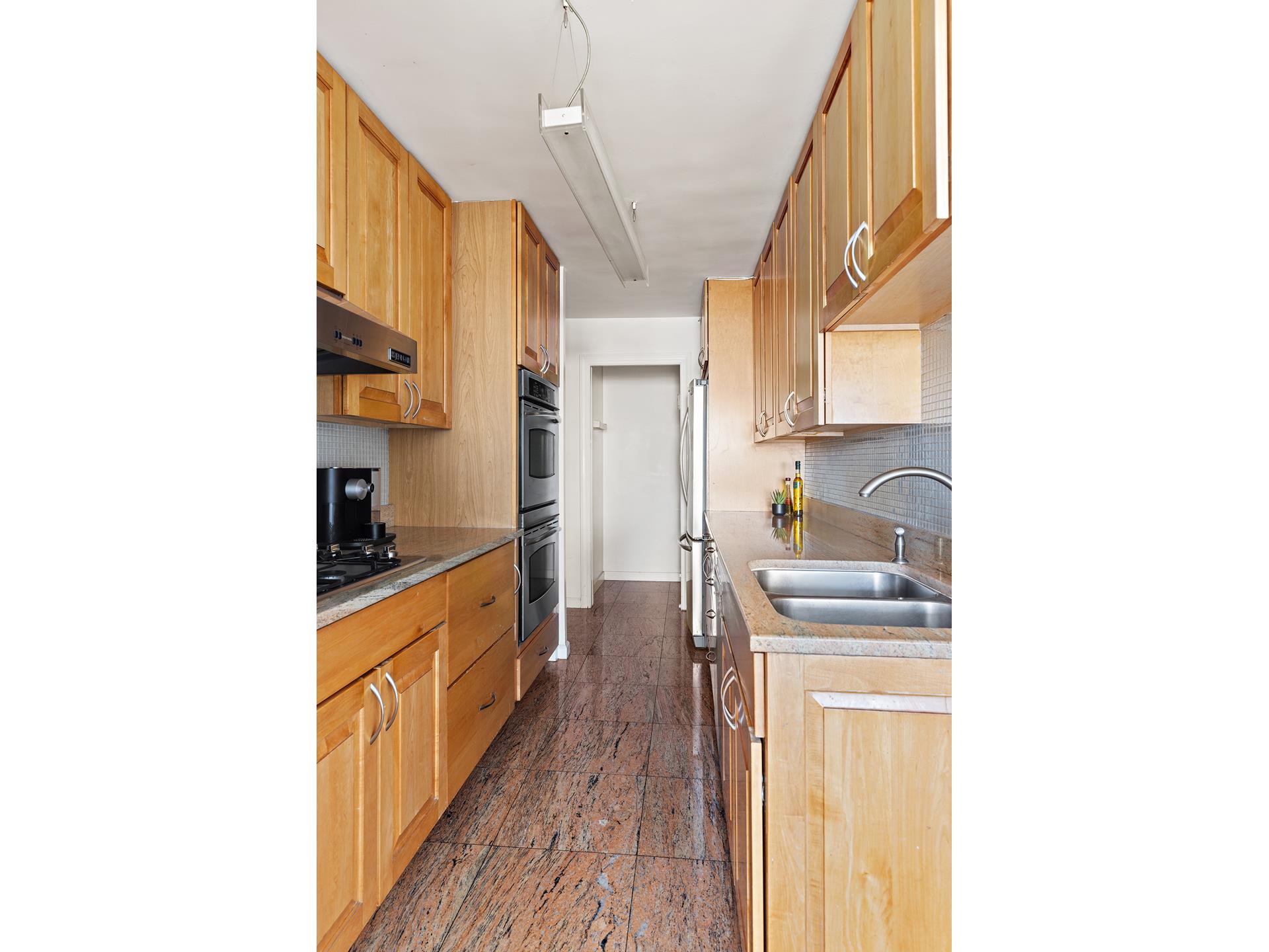 404 E 79TH Street 28FG