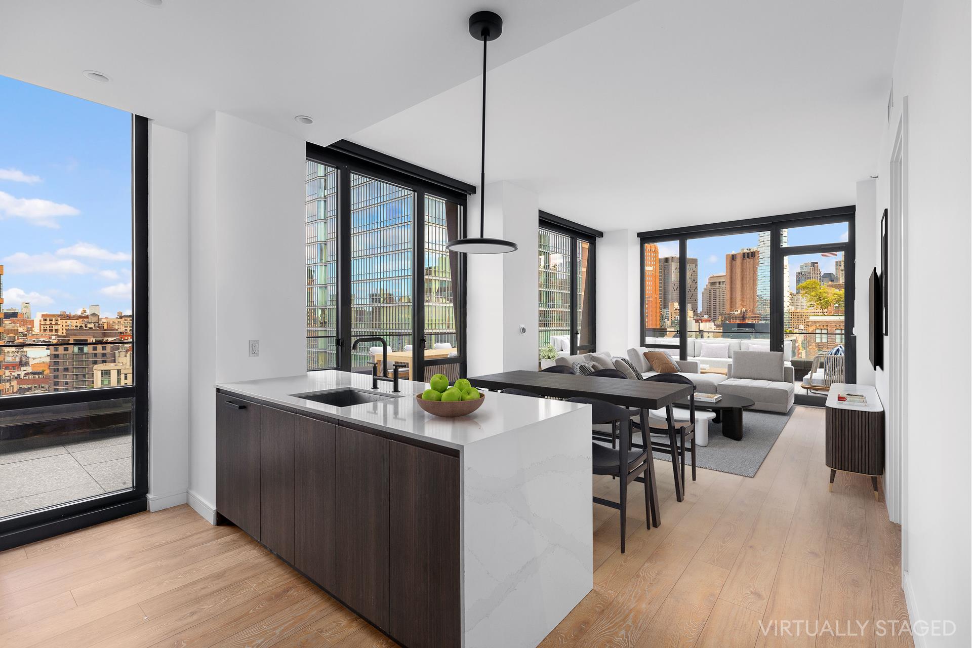 111 VARICK Street 17A