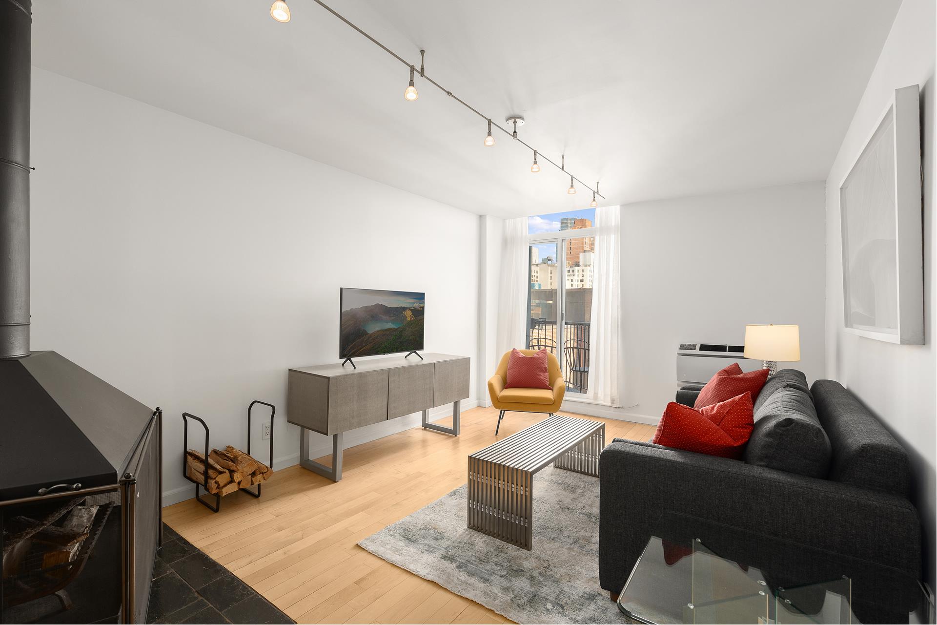 435 E 86TH Street 6G