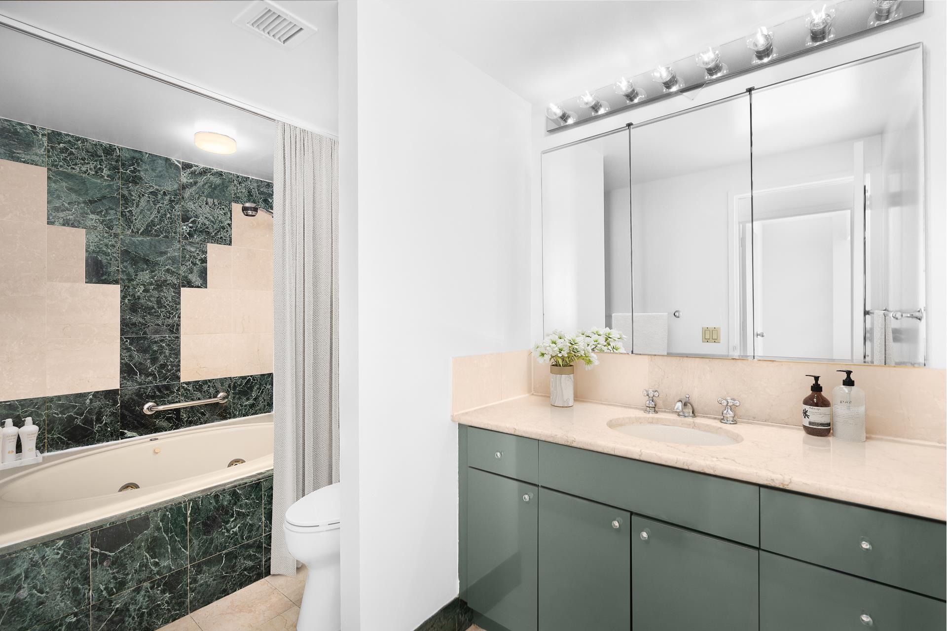 43 W 61ST Street 16K