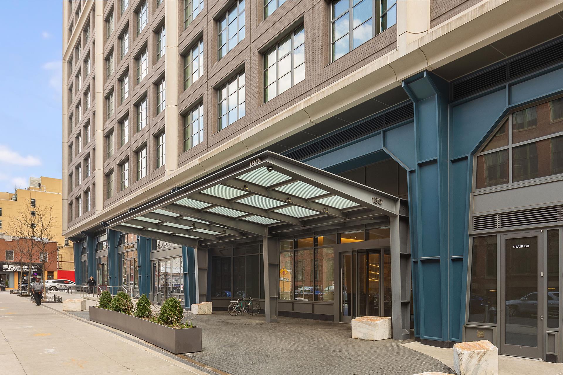 85 JAY Street PH20F