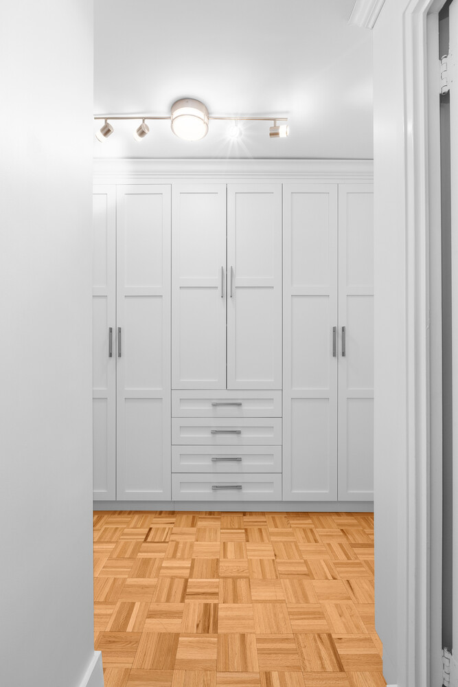 155 W 68TH Street 221