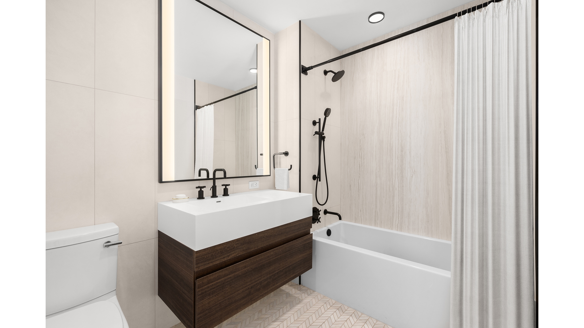 111 VARICK Street 14D