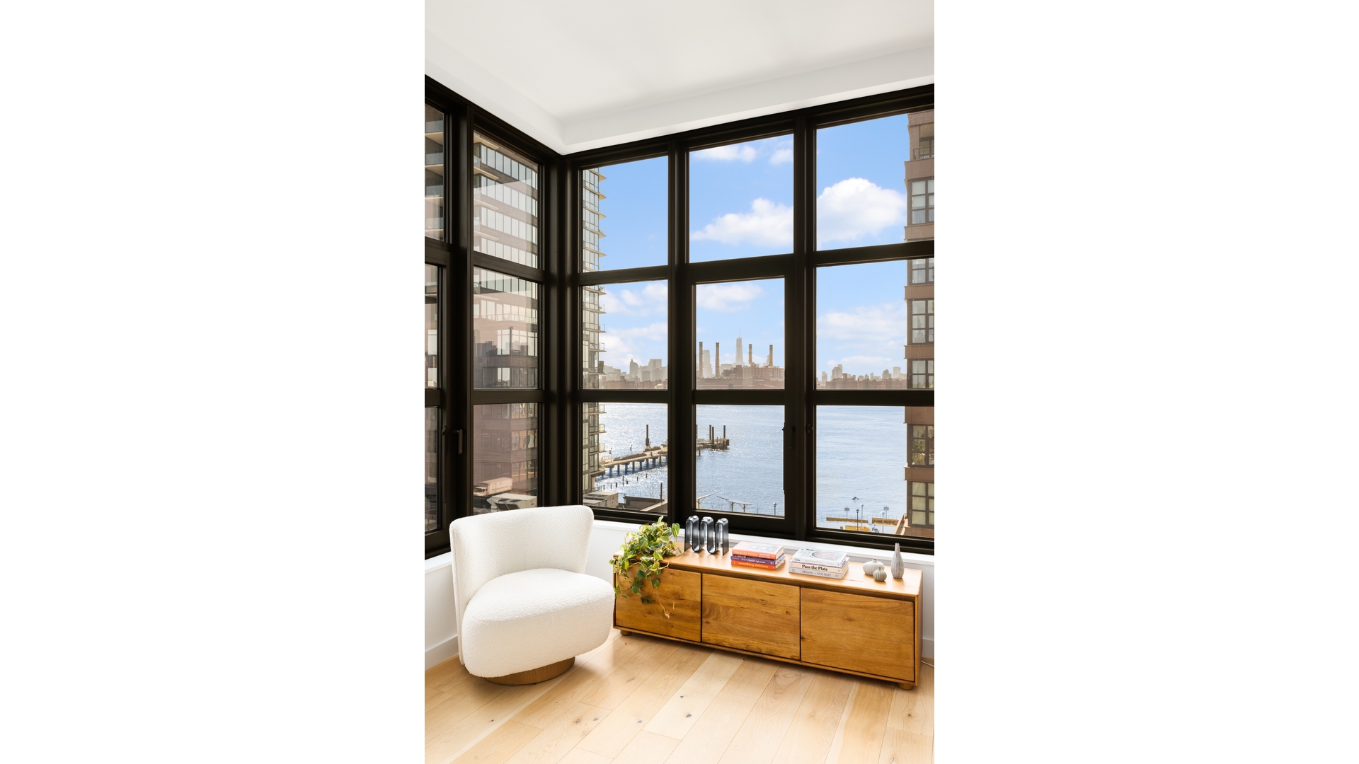 29 HURON Street 7CE