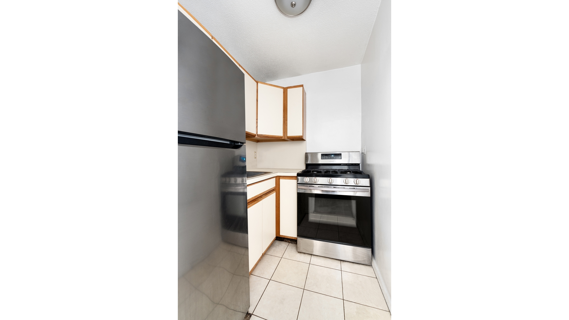520 E 81ST Street 4D
