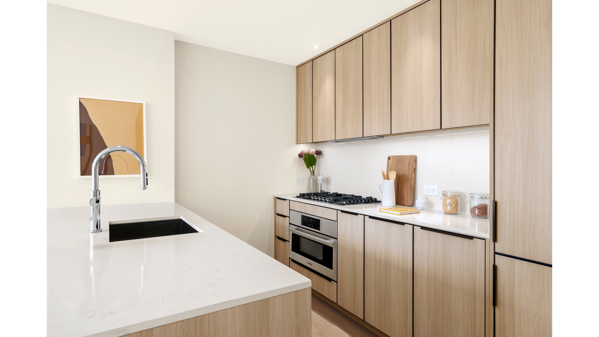 280 W 24TH Street PH2B