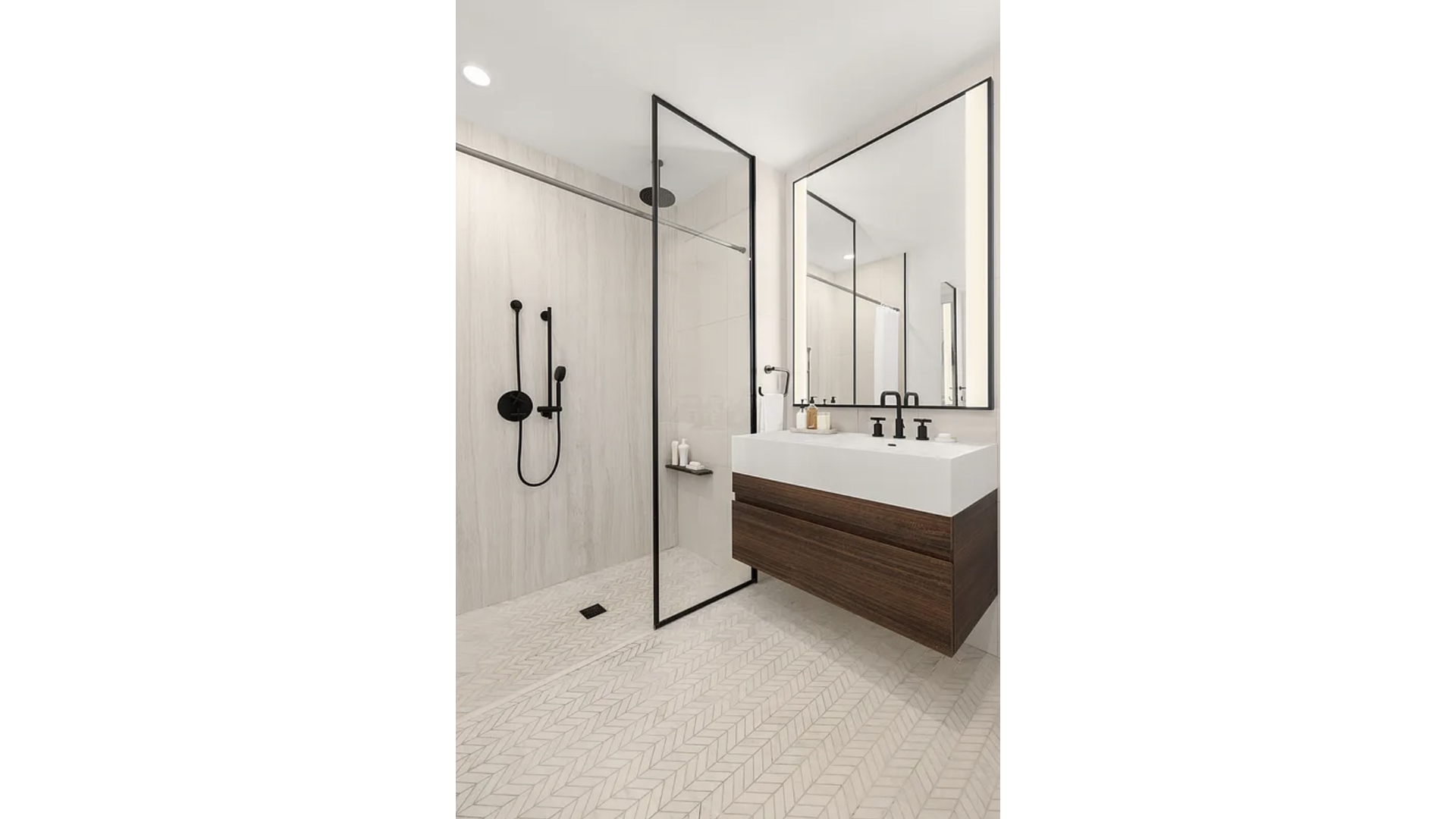 111 VARICK Street 6D