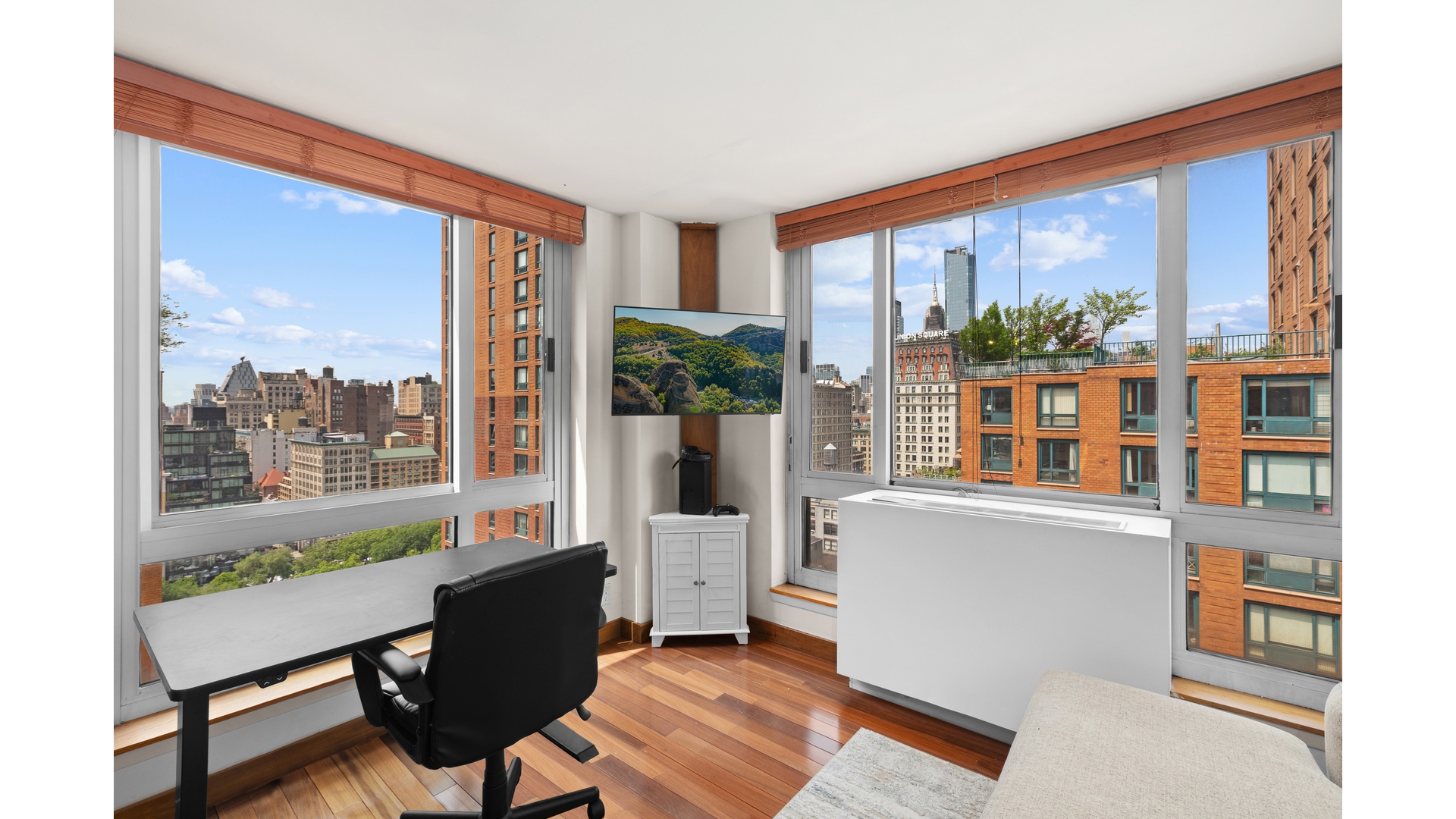 1 IRVING Place V21G