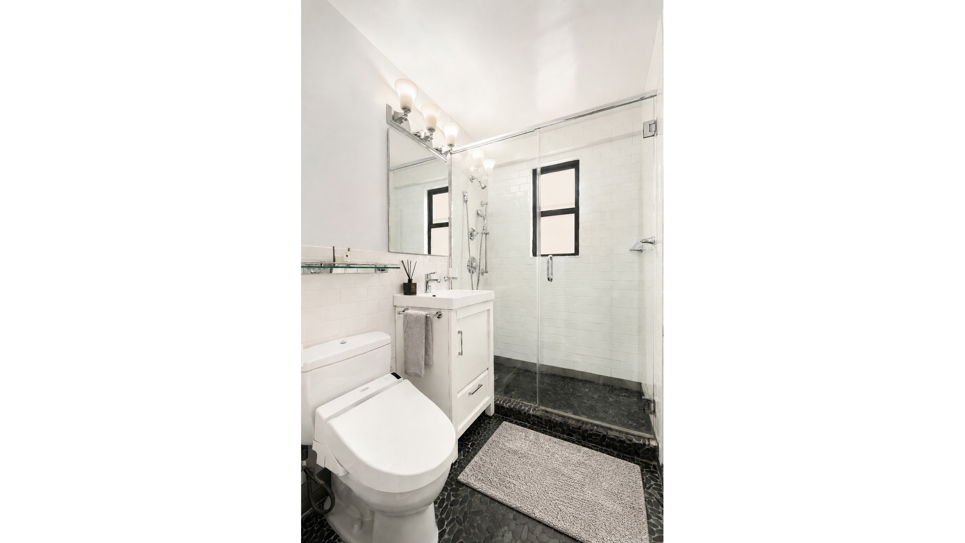 201 E 28TH Street 7R