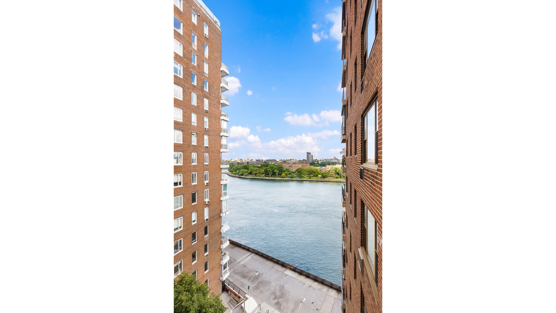 55 E END Avenue 9E