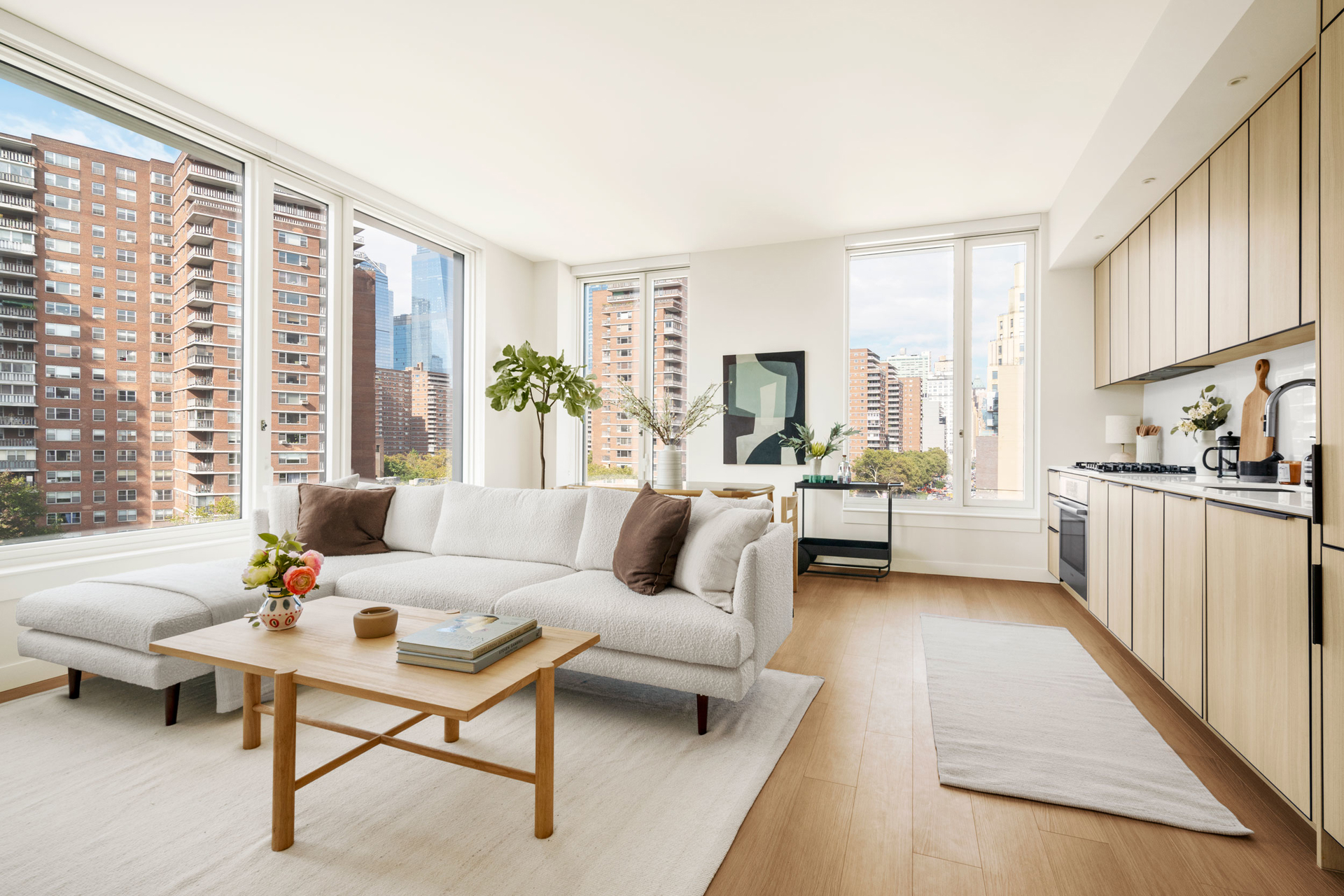 280 W 24TH Street 3I