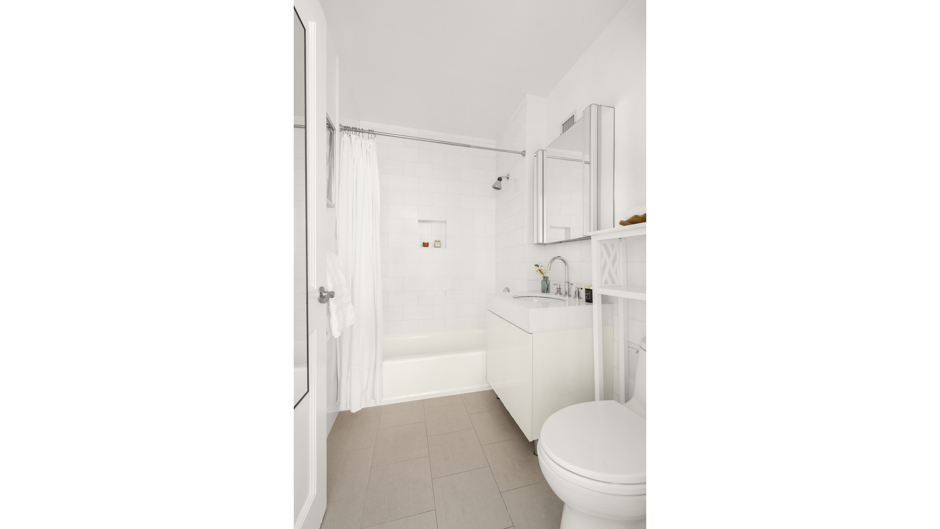 300 E 64TH Street 9A