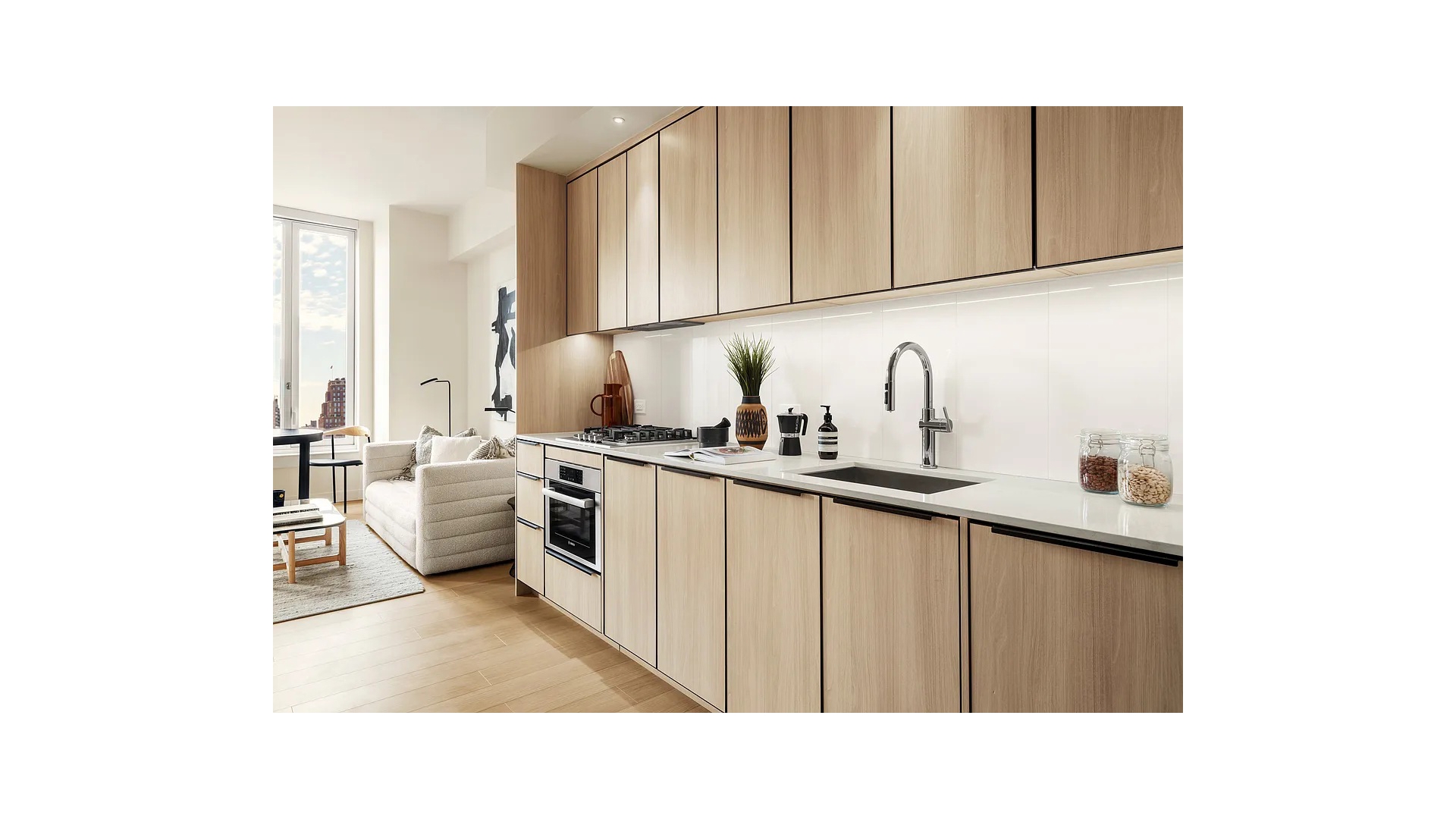 280 W 24TH Street 8D