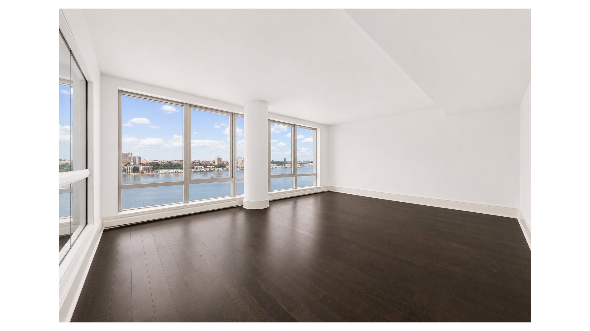 50 RIVERSIDE Boulevard 21B