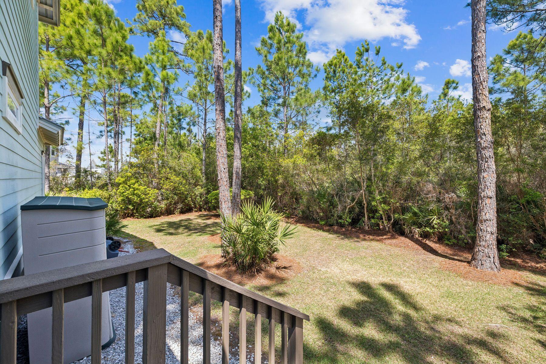 14 Breezeway Boulevard
