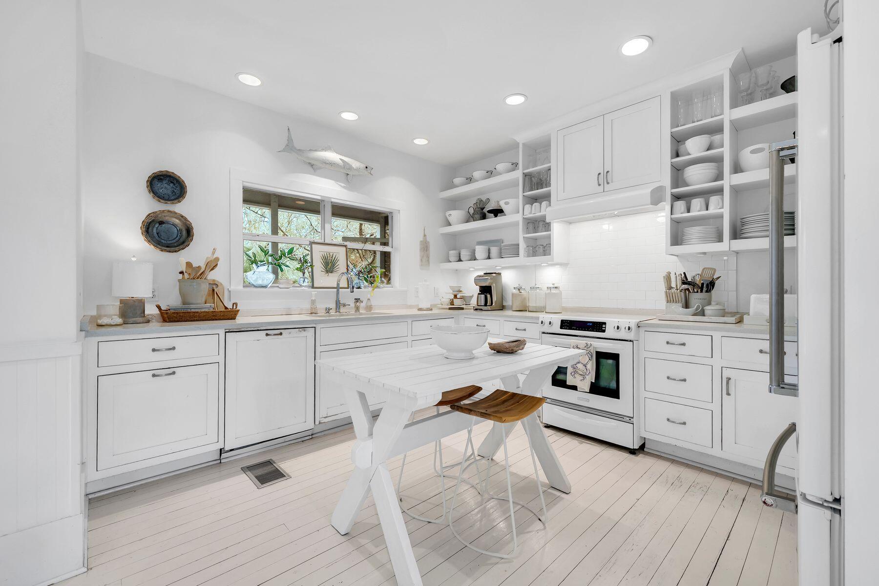 115 Satinwood & Lot 18 Gov SD Drive