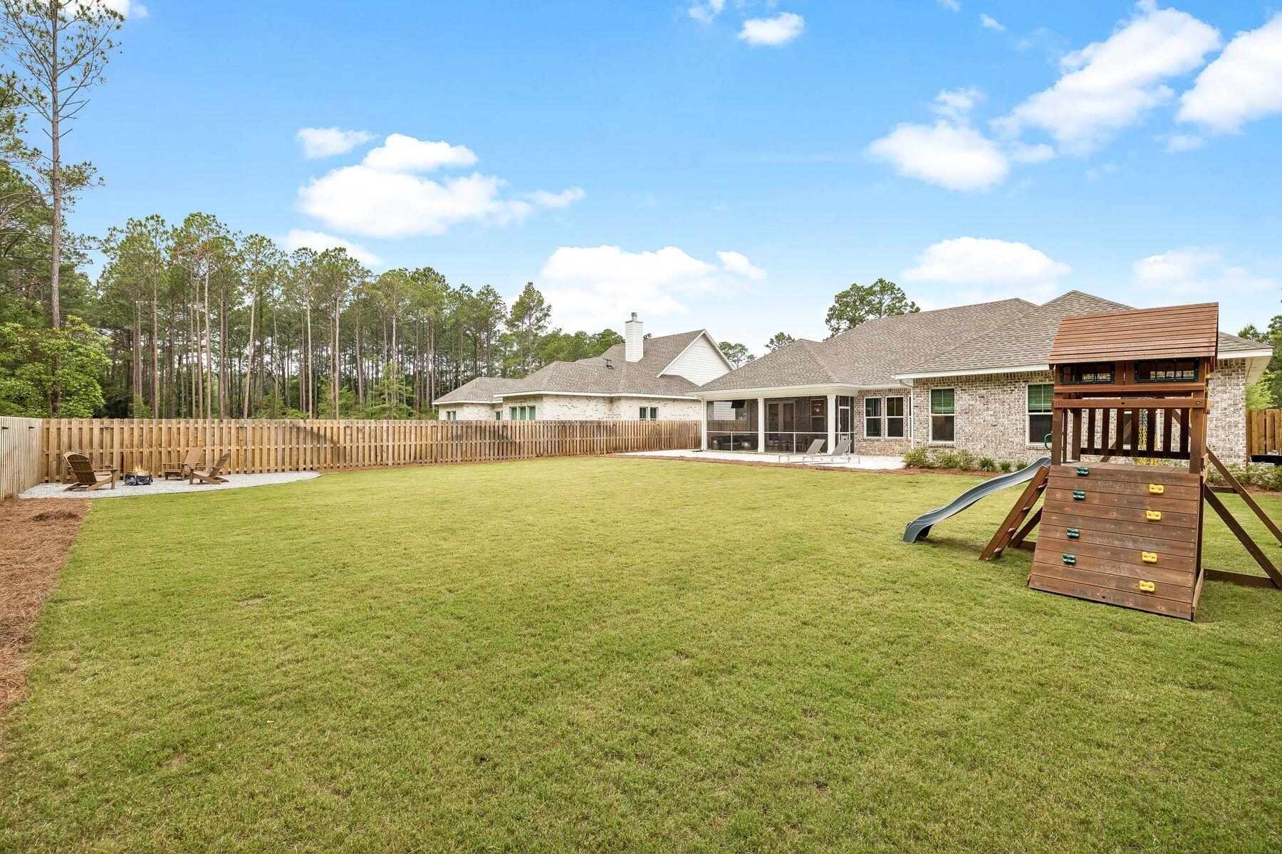 39 W Captain Fritz Way