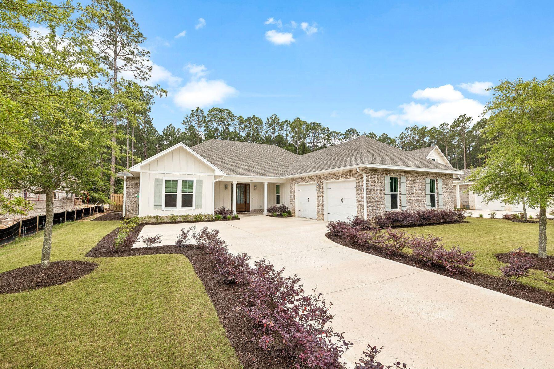 39 W Captain Fritz Way