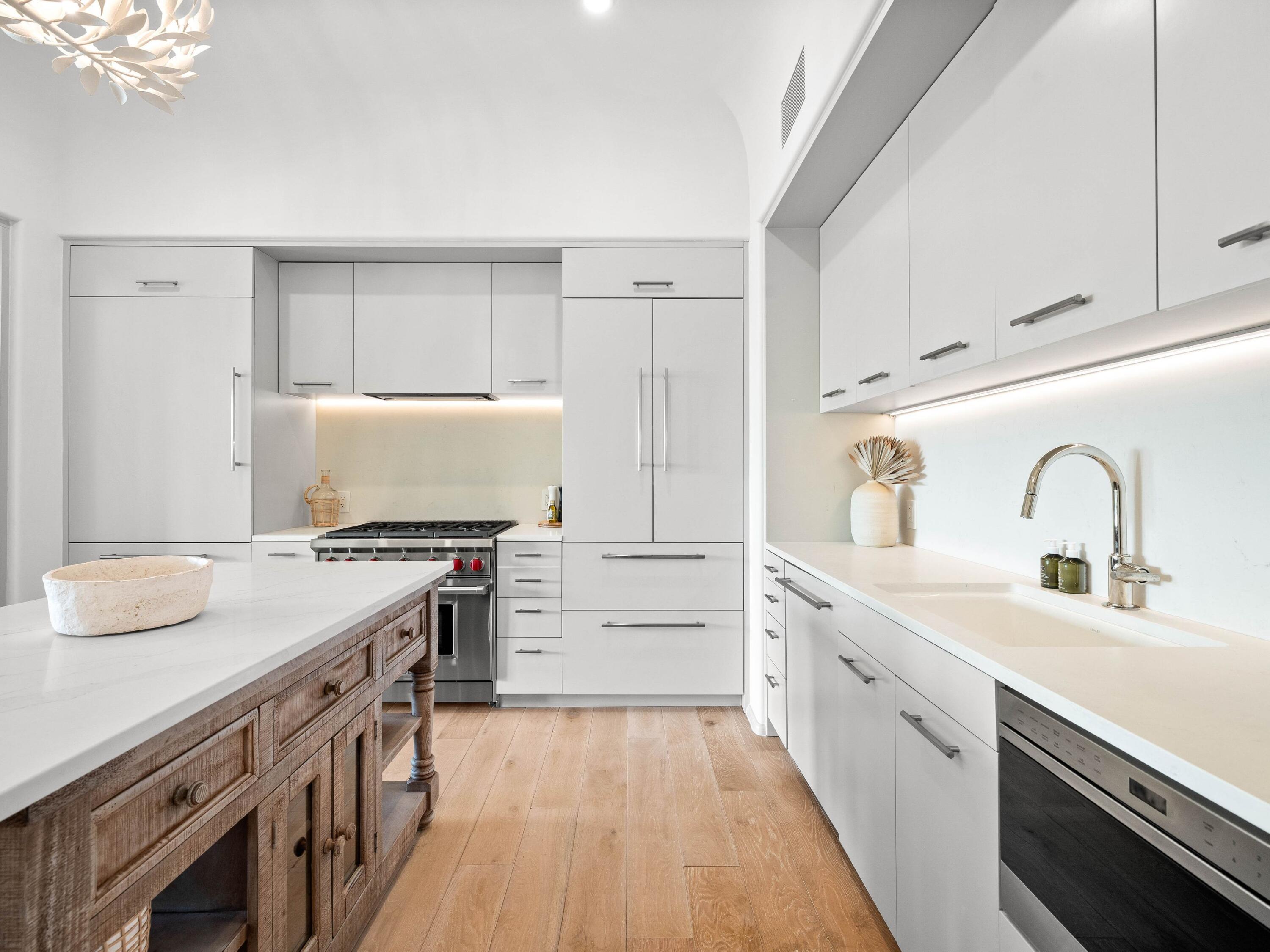 45 W Solaire Way 206