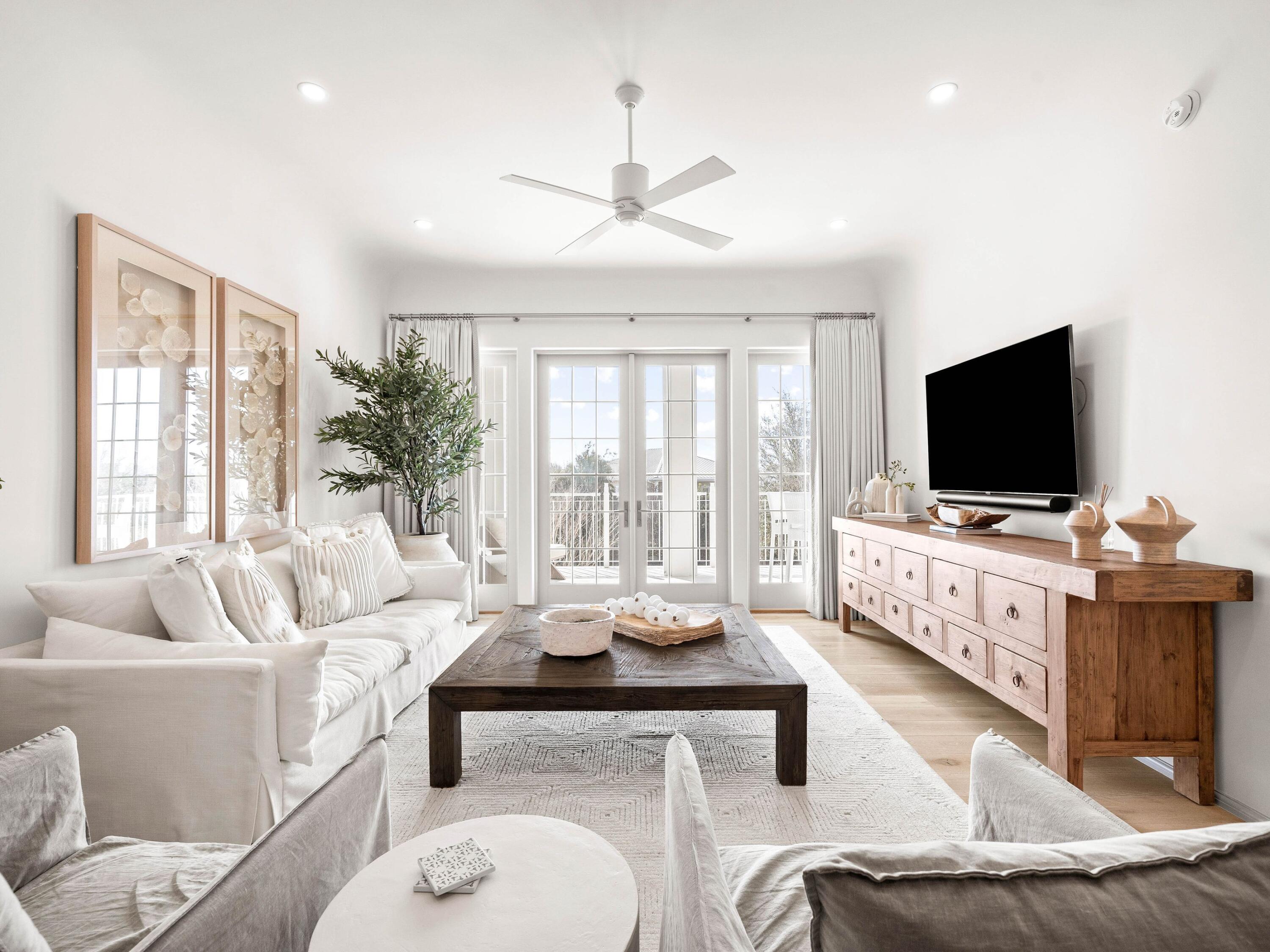 45 W Solaire Way 206