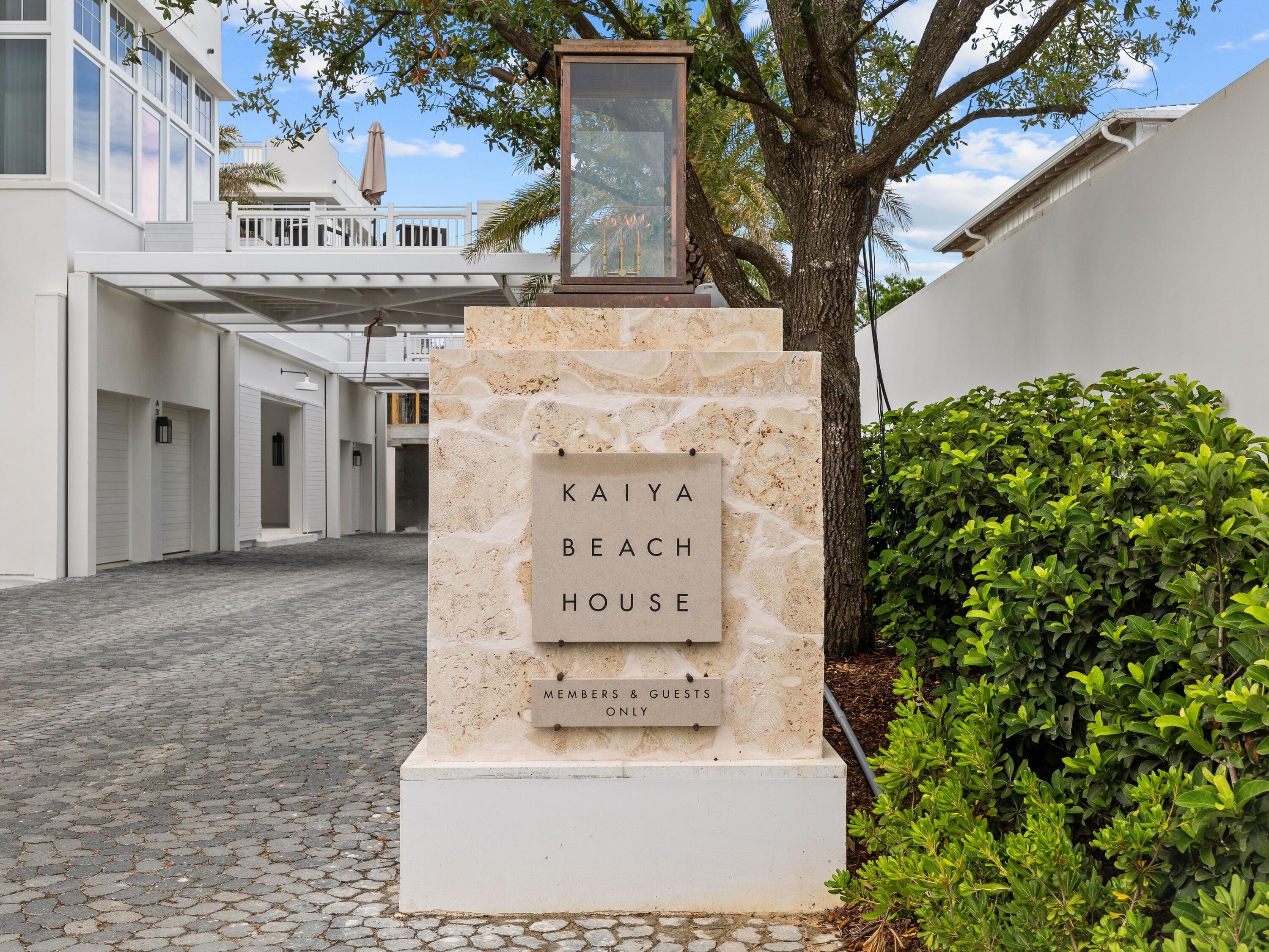45 W Solaire Way 206