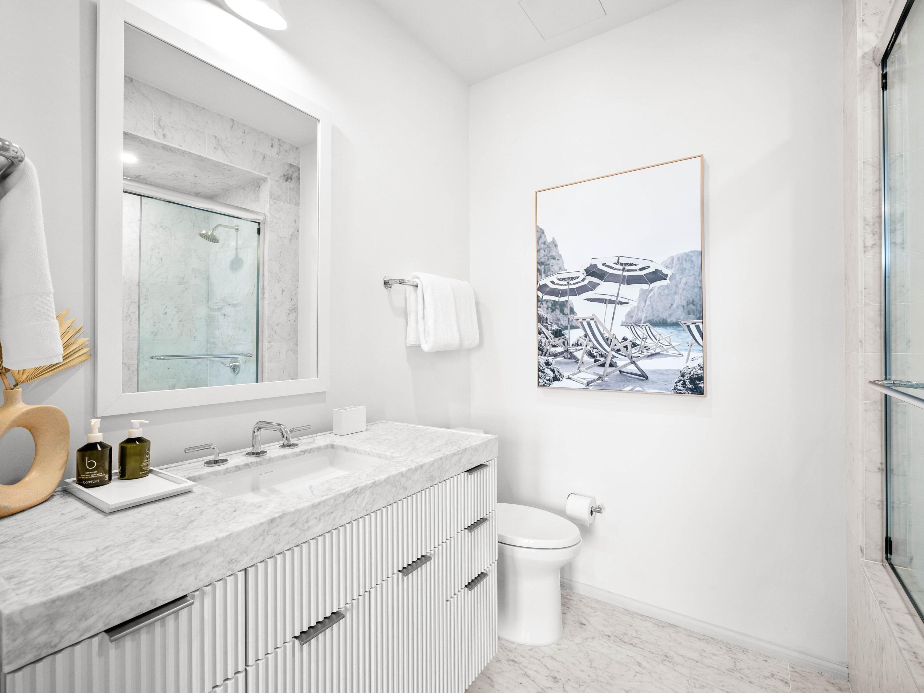 45 W Solaire Way 206