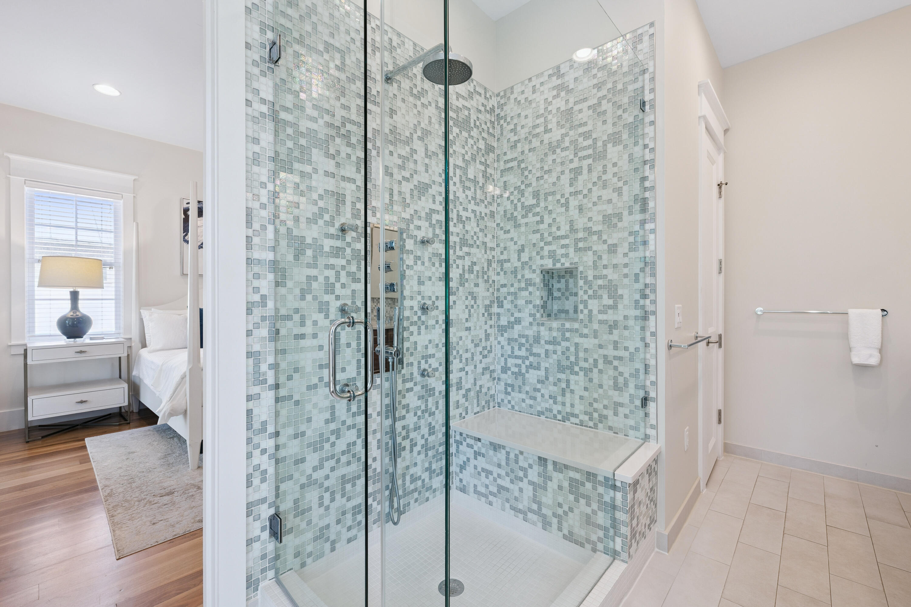 445 W Lake Forest Drive