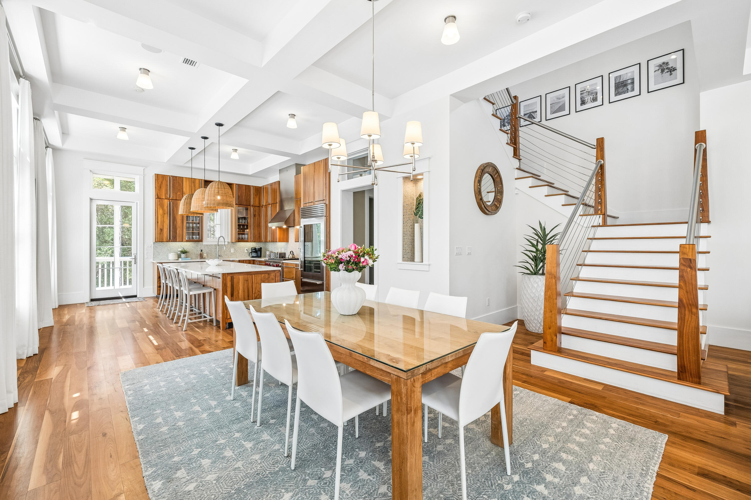 445 W Lake Forest Drive