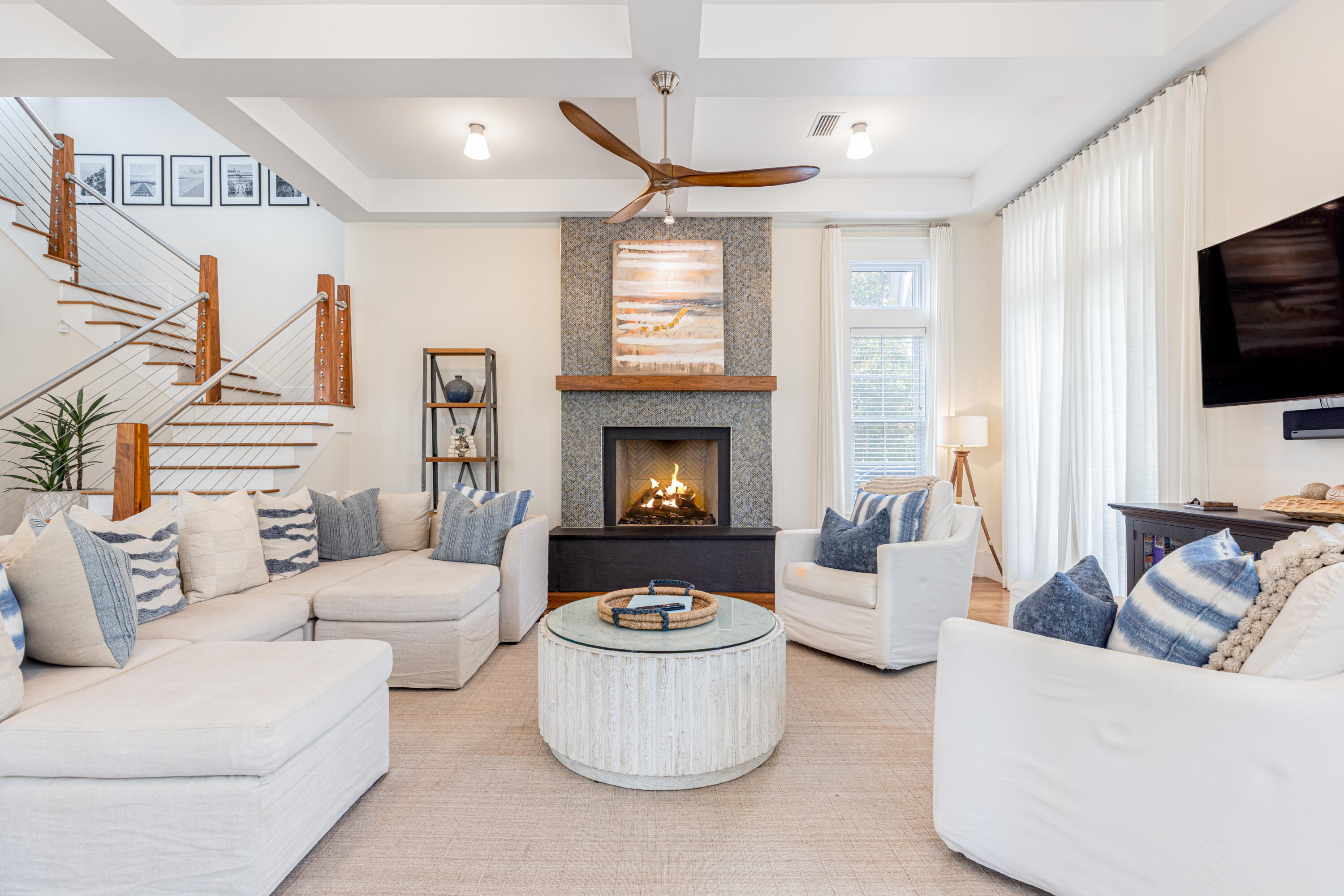 445 W Lake Forest Drive