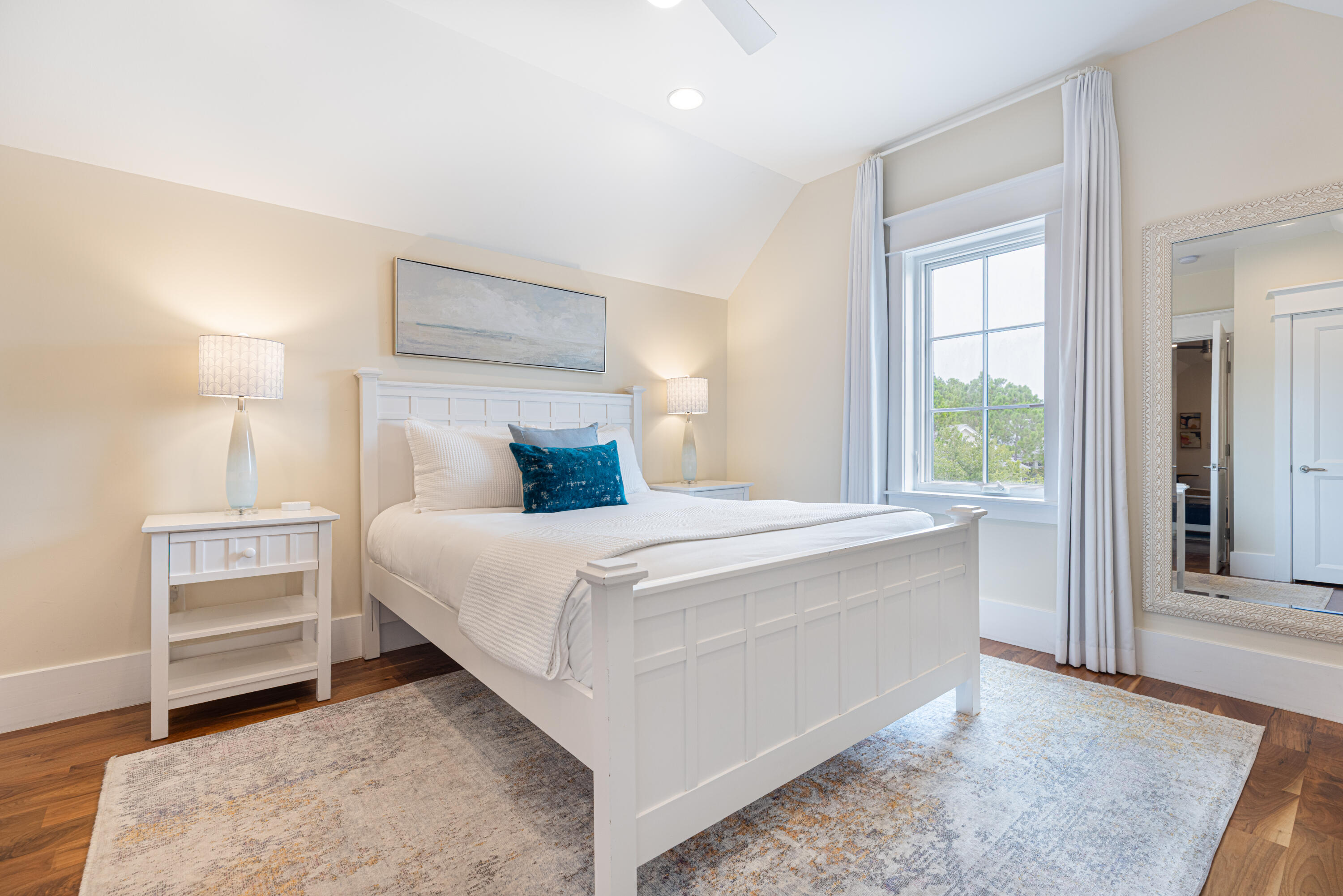 445 W Lake Forest Drive