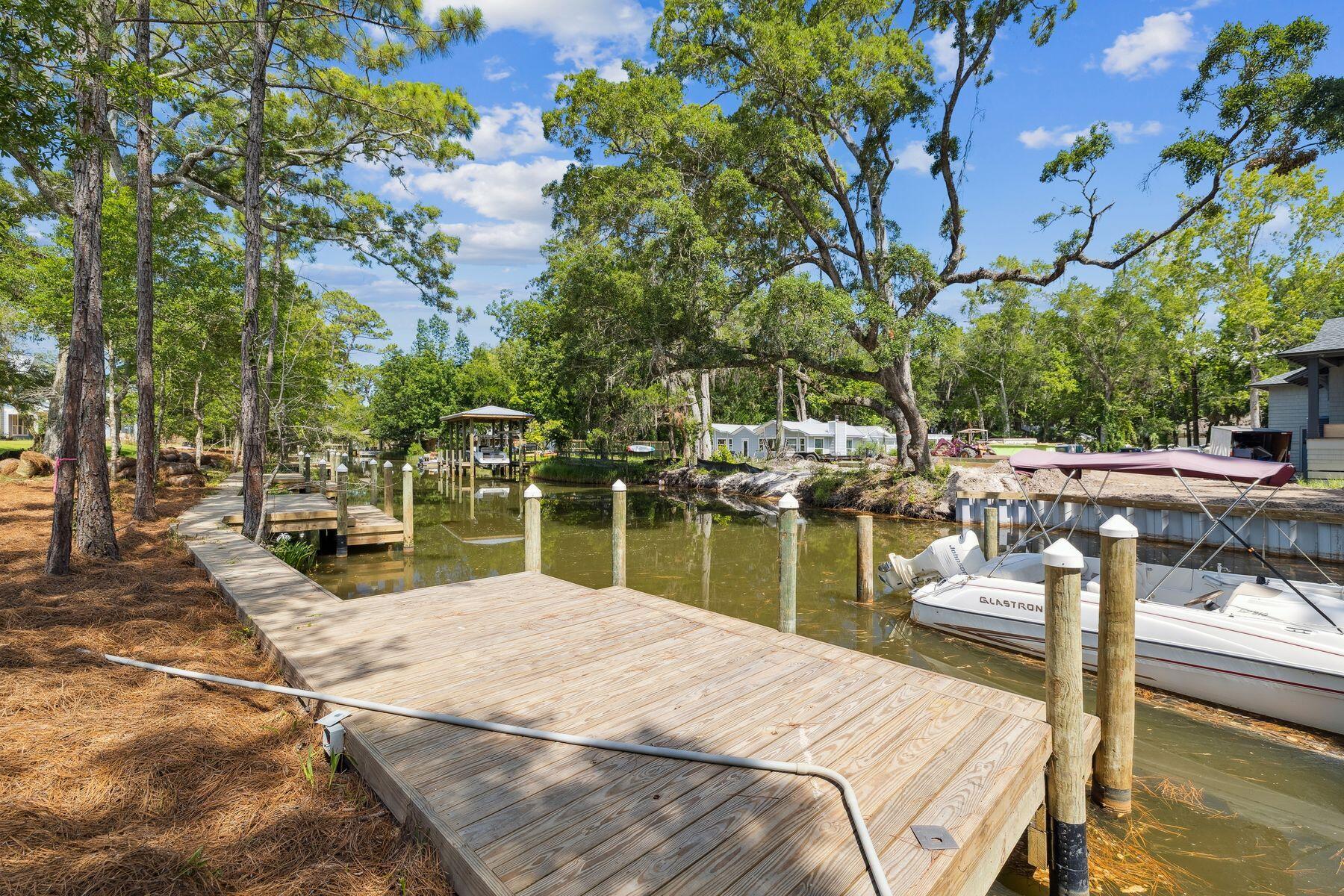 2035 W Hewett Road