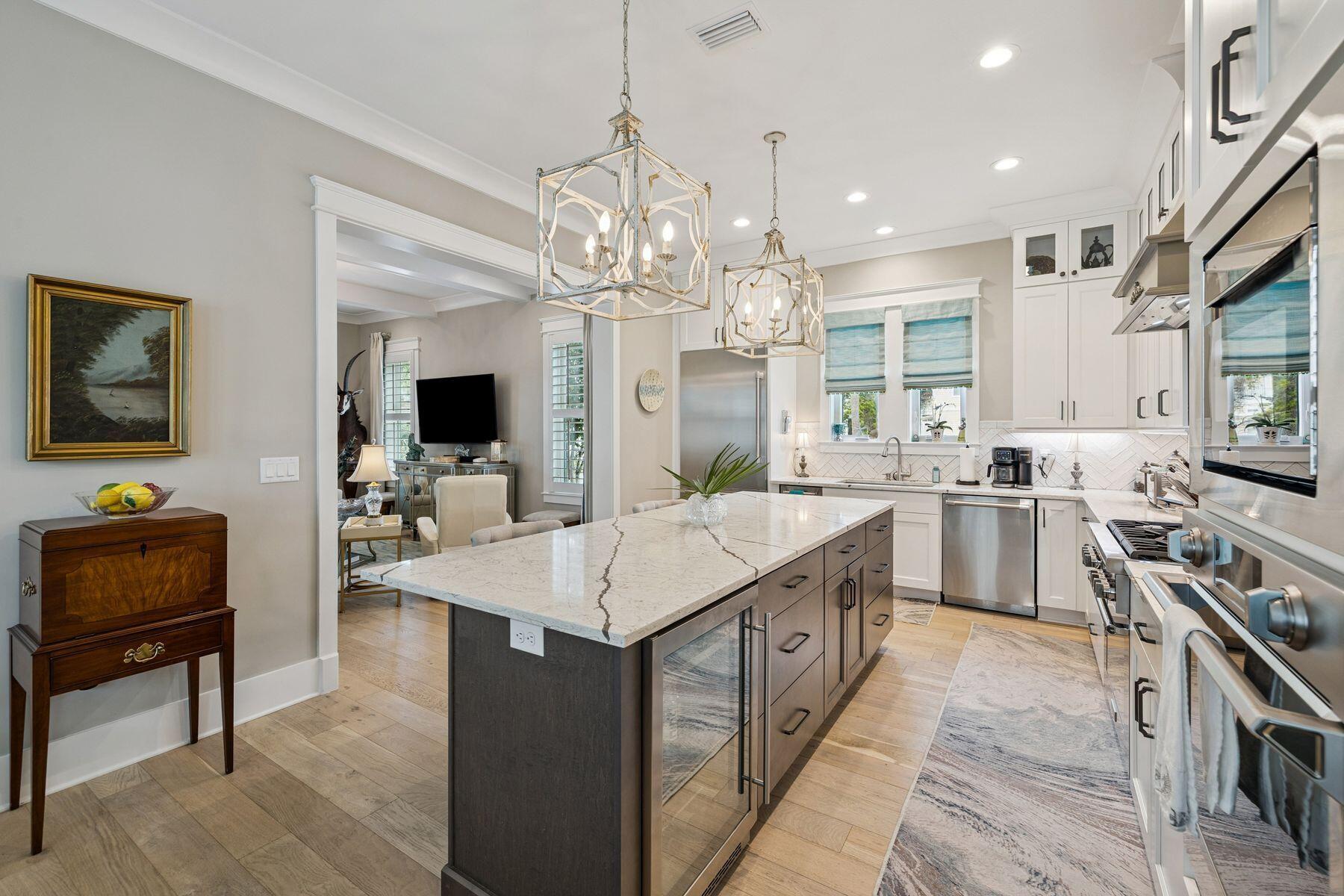 113 White Cliffs Drive