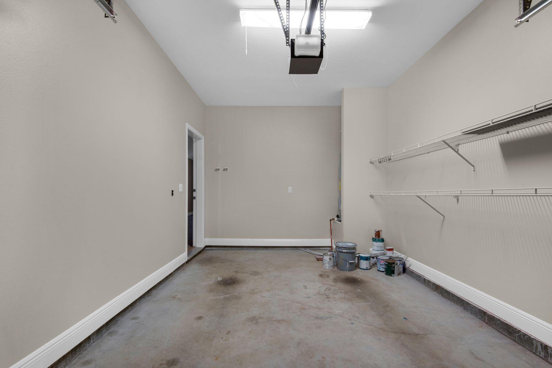 17 W Shady Oaks Lane UNIT C