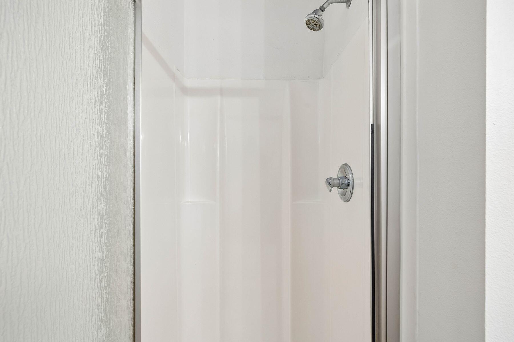 19 Brentwood Lane UNIT 305