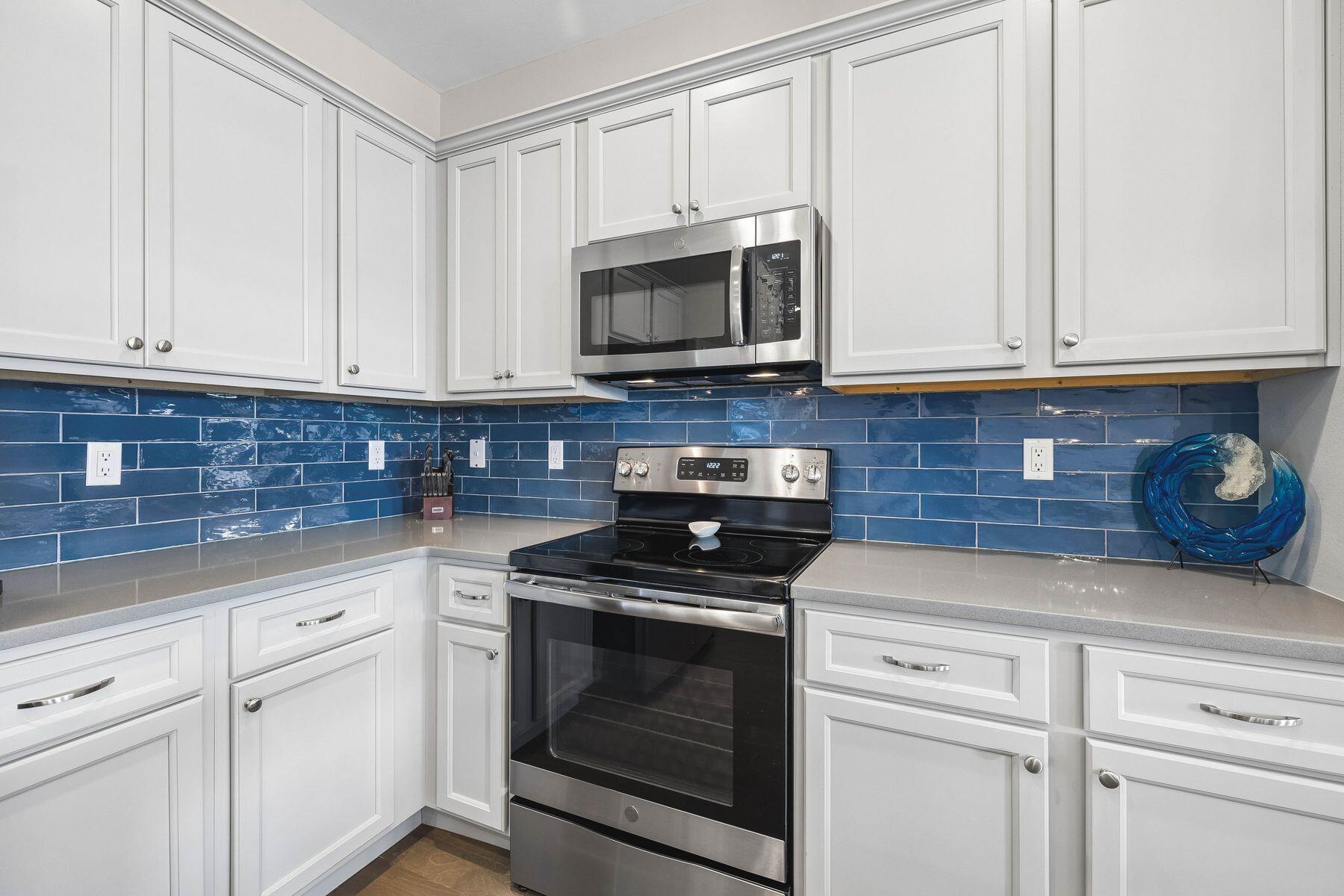 4923 E County Highway 30A UNIT D103