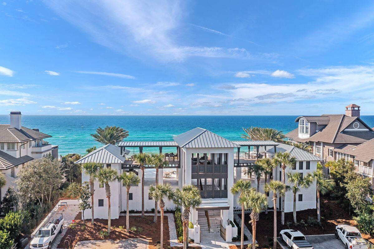 131 W St. Lucia Lane