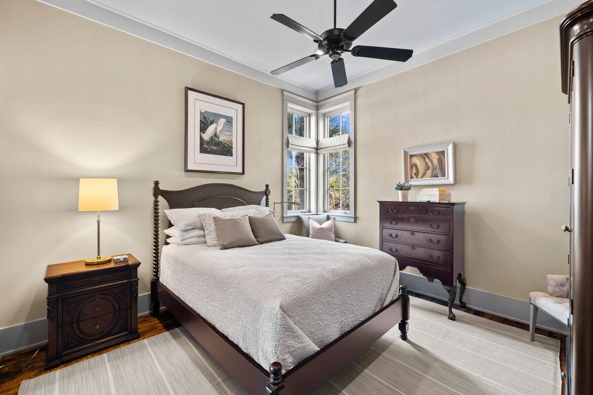 131 W St. Lucia Lane