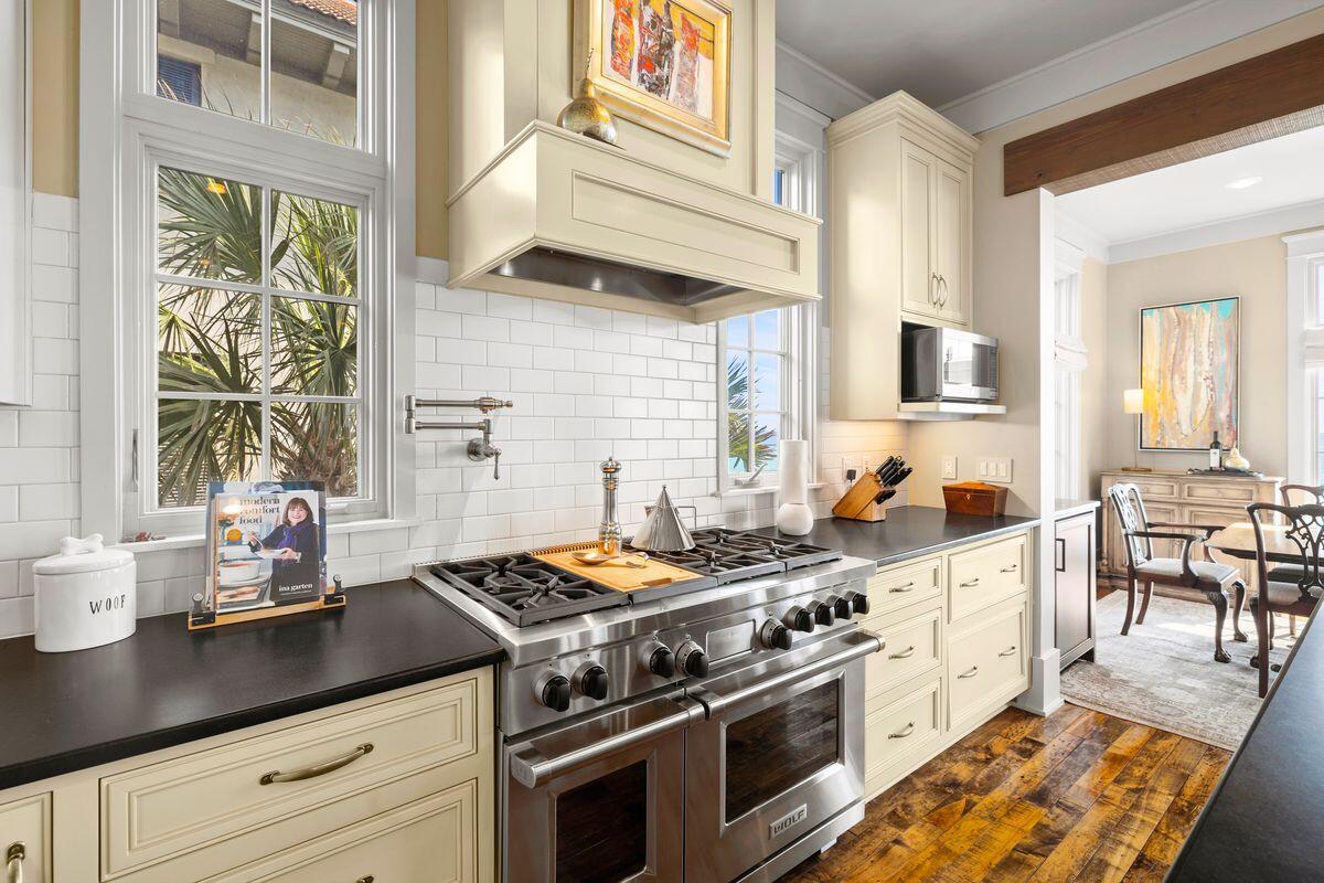 131 W St. Lucia Lane