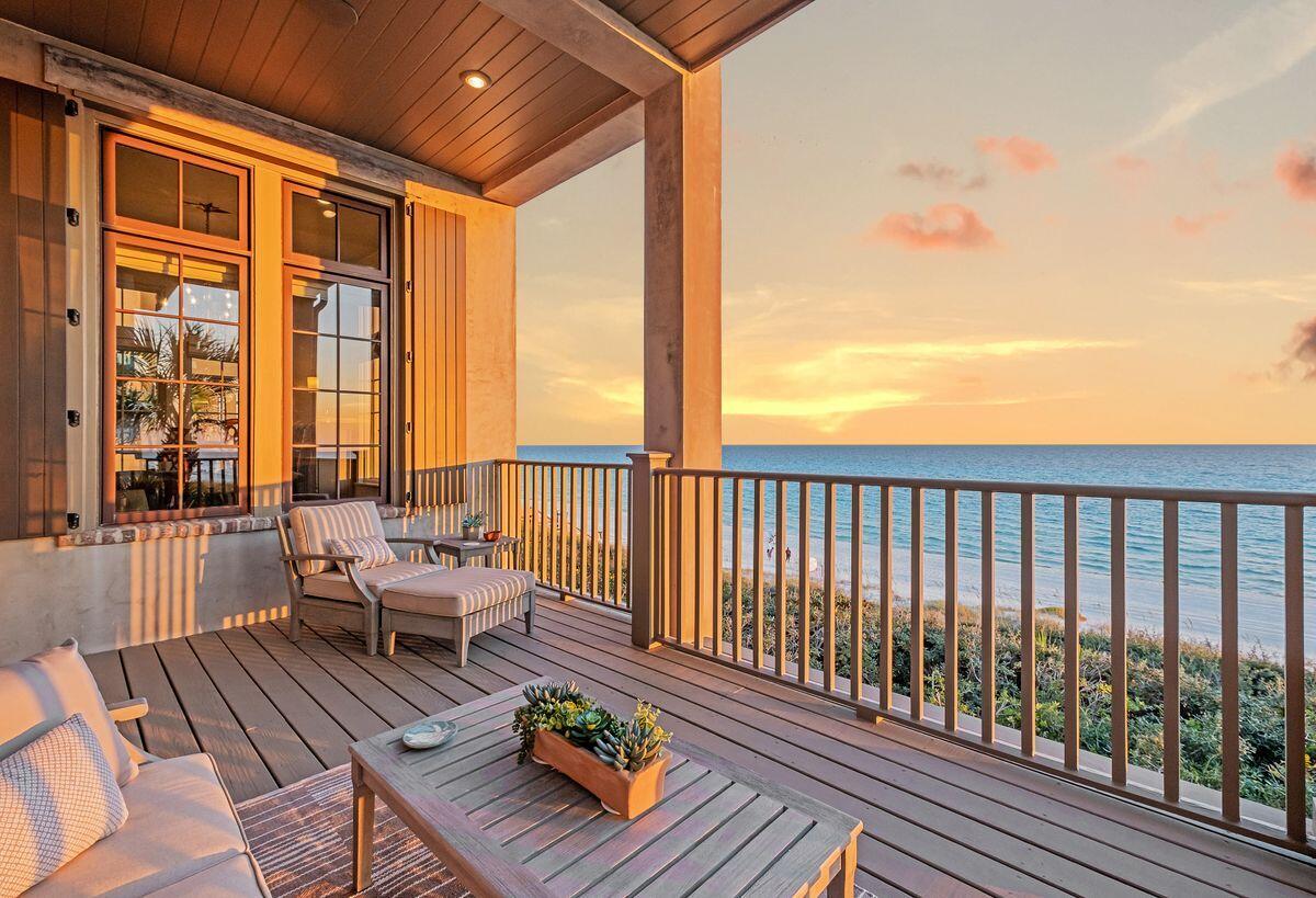 131 W St. Lucia Lane