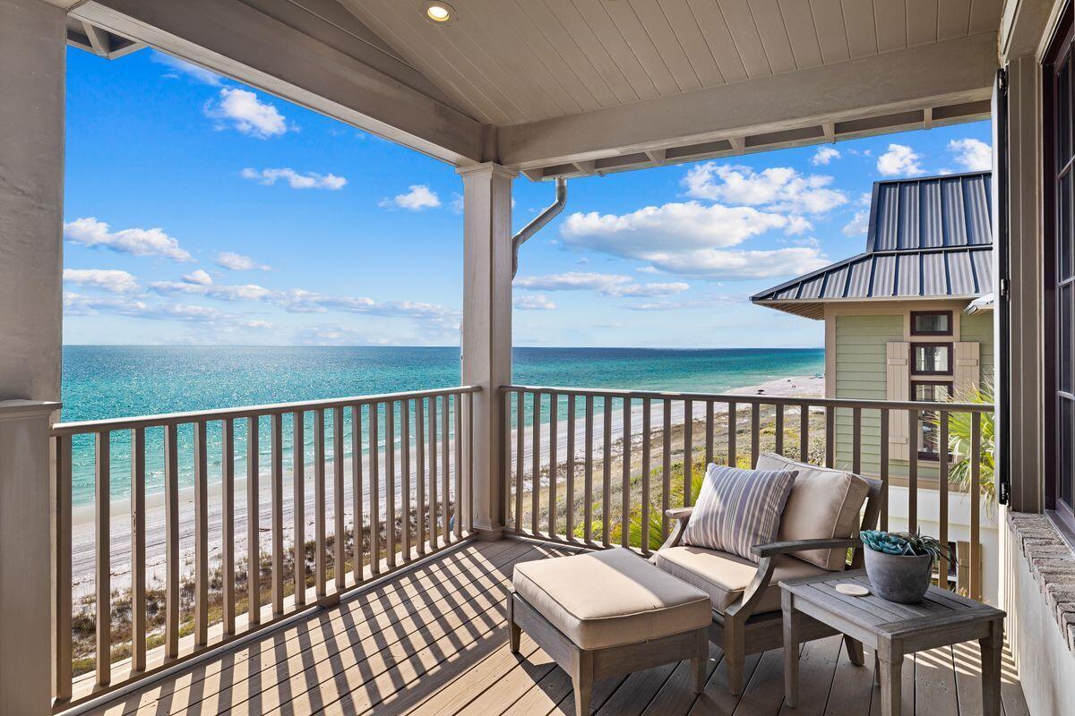 131 W St. Lucia Lane