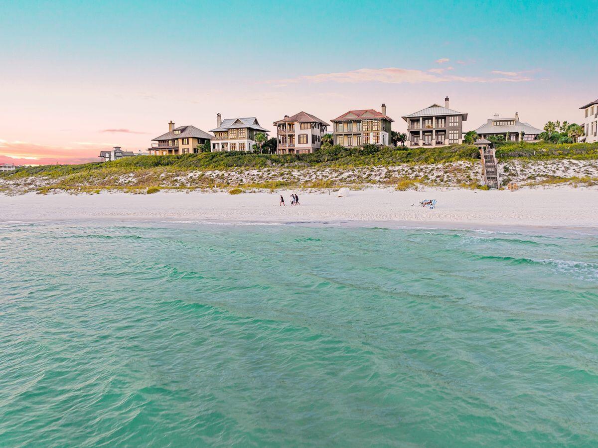 131 W St. Lucia Lane