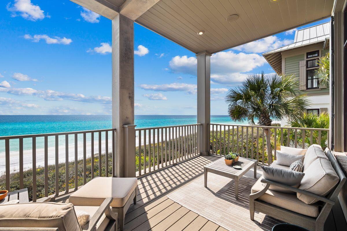 131 W St. Lucia Lane